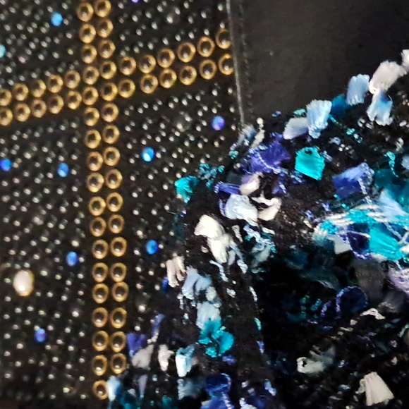 LARGE HANDBAG & MATCHING SCARF SOLD SEPARATELY - Picture 10 of 12